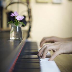 免费的插B爱爱全过程
